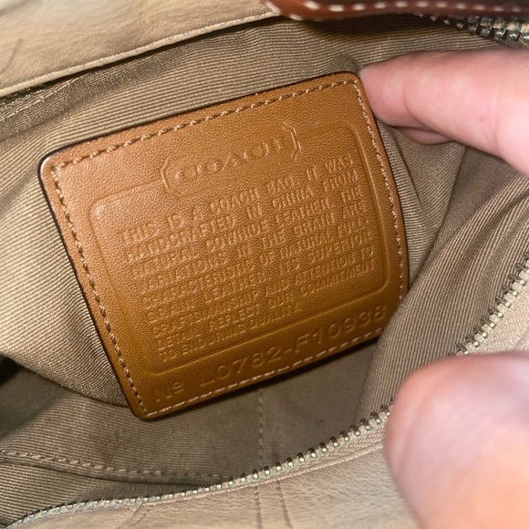 Vintage coach bag shoulder bag adjustable strap purse neutral minimalist - Picture 10 of 14